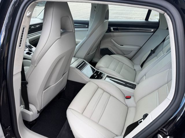 2018 Porsche Panamera