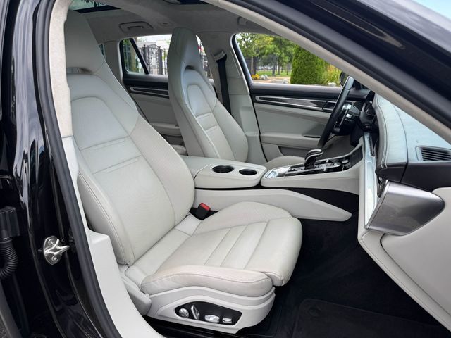 2018 Porsche Panamera
