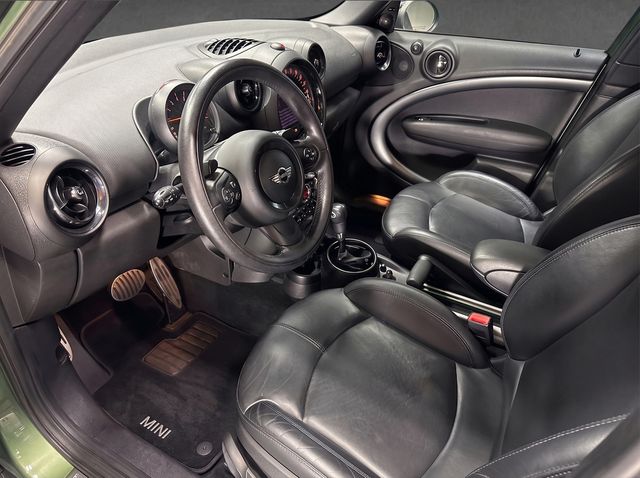 2016 MINI Countryman - $12,822