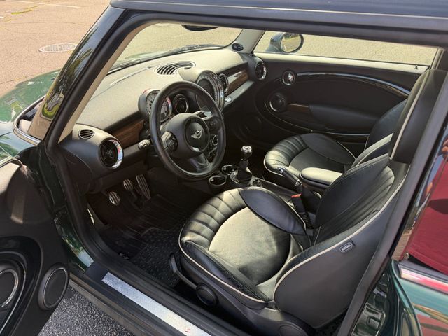 2012 MINI Hardtop - $8,822