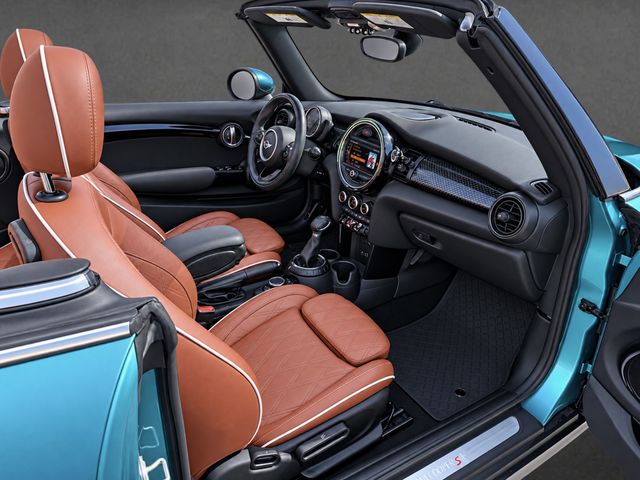 2016 MINI Cooper - $15,822
