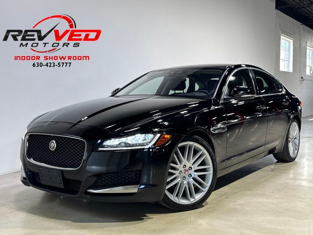 2017 Jaguar XF Prestige