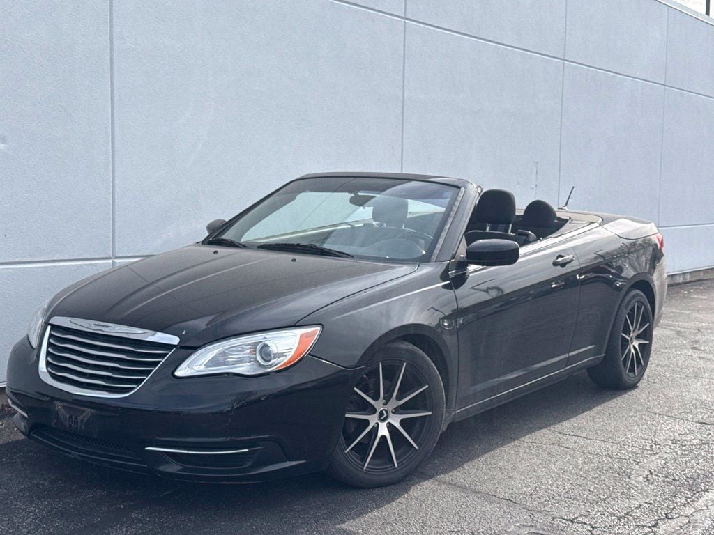 2011 Chrysler 200 Limited/Touring Convertible