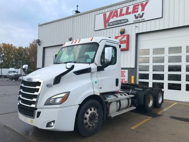 2021 Freightliner Cascadia