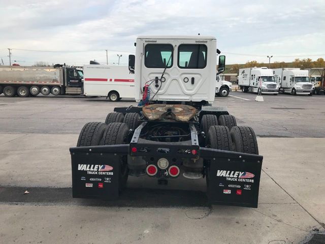 2021 Freightliner Cascadia