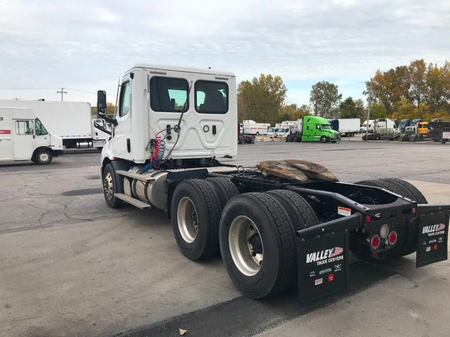 2021 Freightliner Cascadia