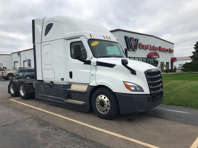 2020 Freightliner Cascadia