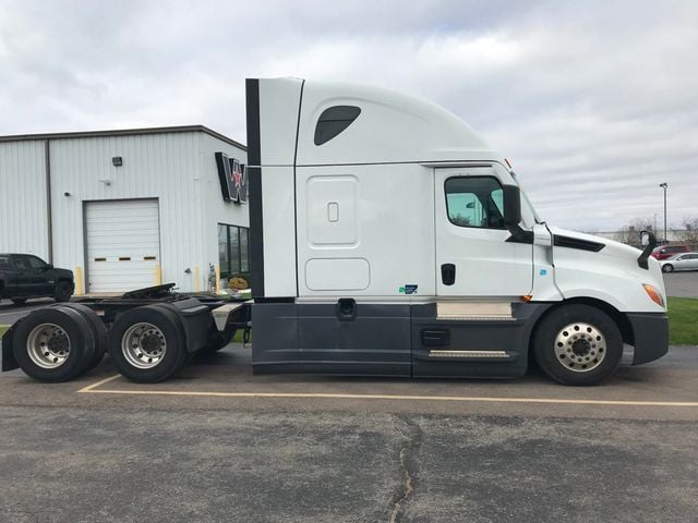 2020 Freightliner Cascadia