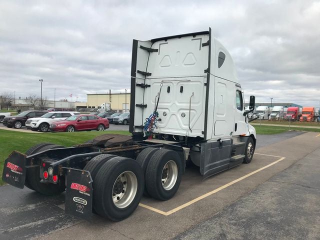 2020 Freightliner Cascadia