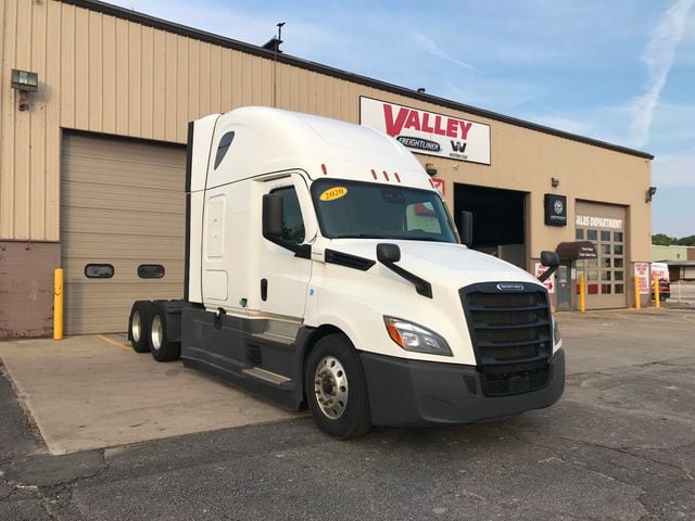 2020 Freightliner Cascadia