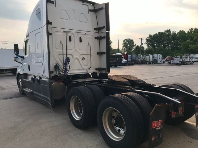 2020 Freightliner Cascadia