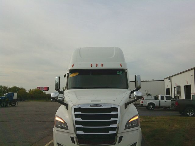 2020 Freightliner Cascadia