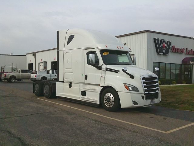 2020 Freightliner Cascadia