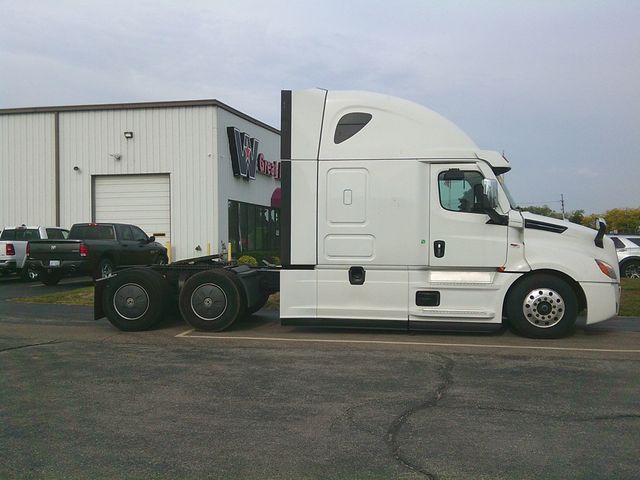 2020 Freightliner Cascadia