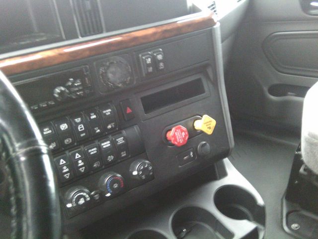 2019 International LT625 Picture 11 2019 International LT625-11