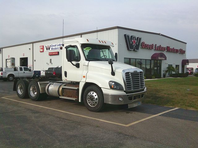 2020 Freightliner Cascadia