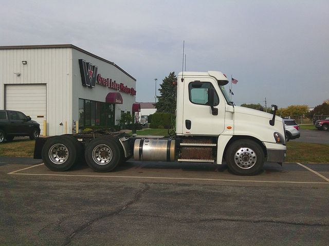 2020 Freightliner Cascadia