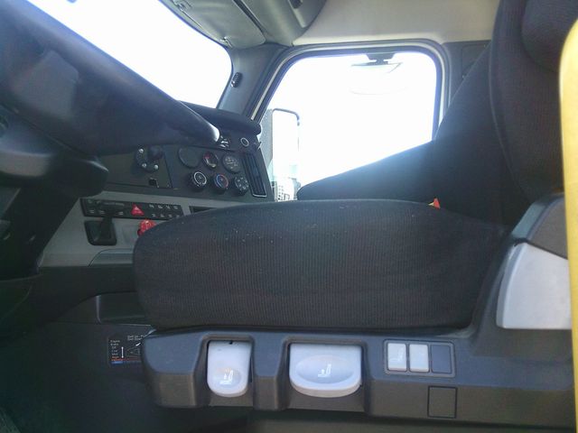 2020 Freightliner Cascadia