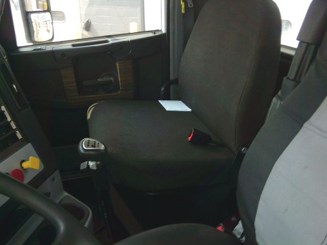 2022 Freightliner 122SD