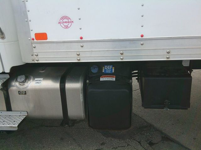 2023 Freightliner M2106-10