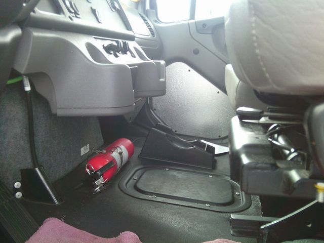 2023 Freightliner M2106-12