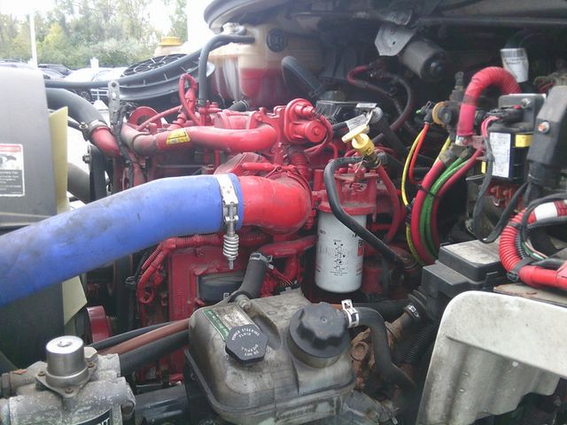 2023 Freightliner M2106-16