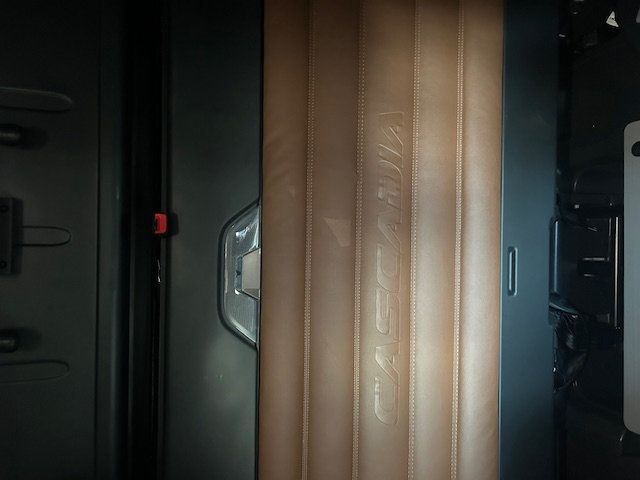 2026 Freightliner Cascadia-15