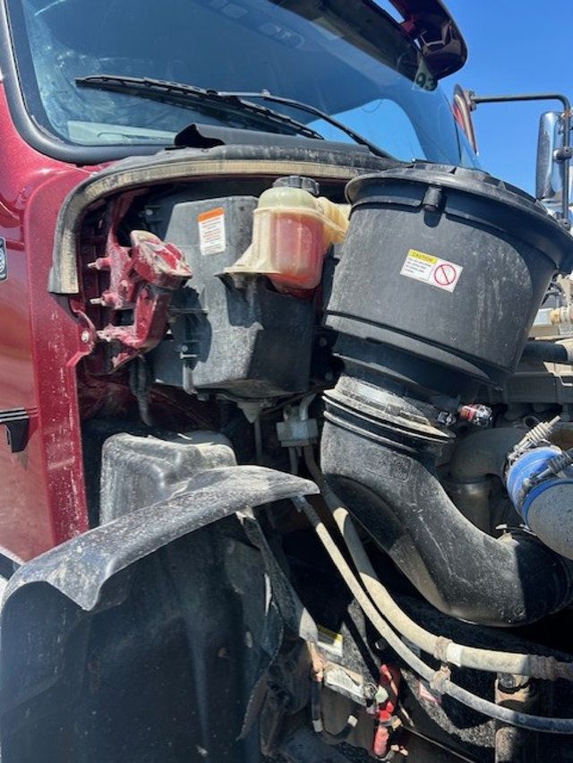 2020 Freightliner 114SD-17