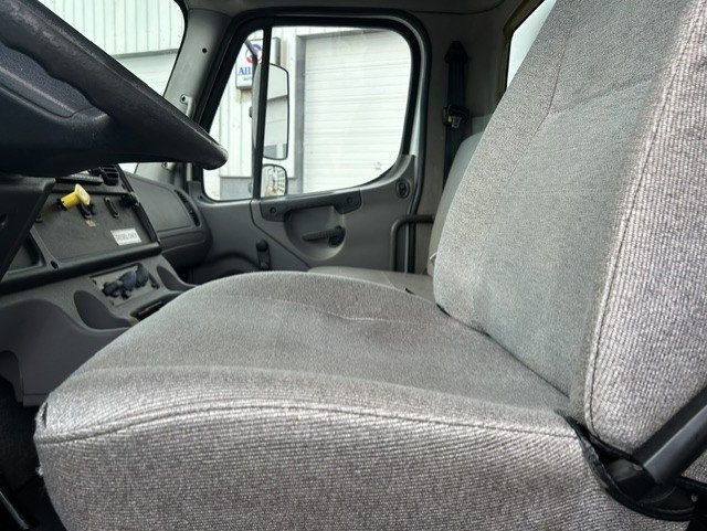 2014 Freightliner M2-13