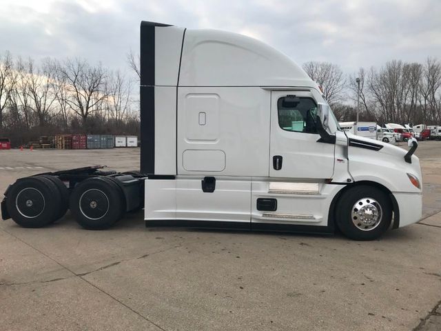 2024 Freightliner Cascadia