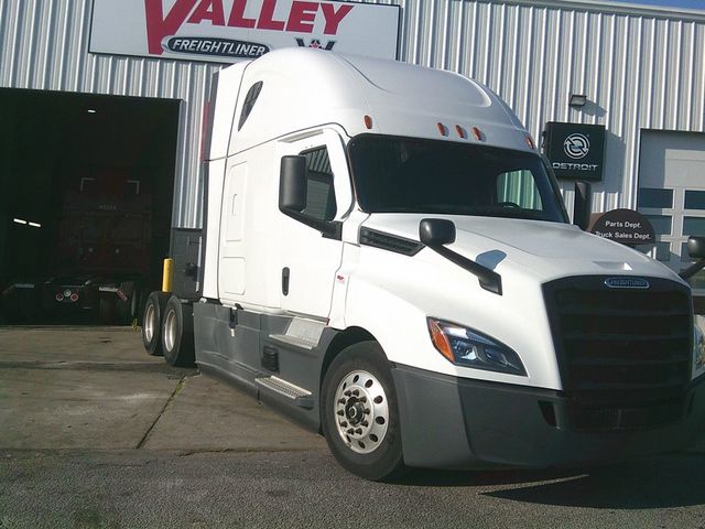 2020 Freightliner Cascadia