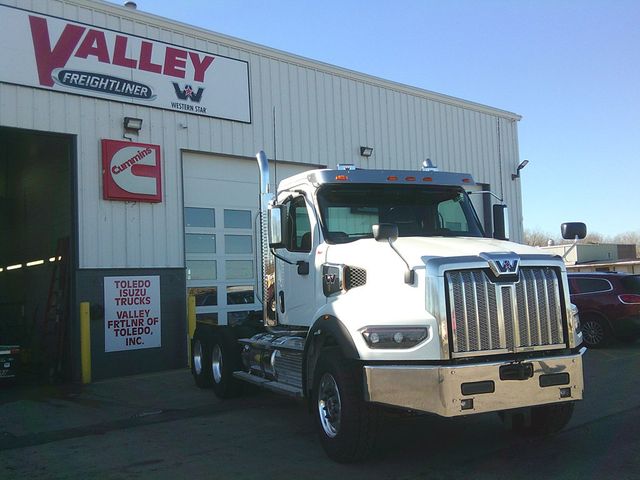 2025 Western Star 49X