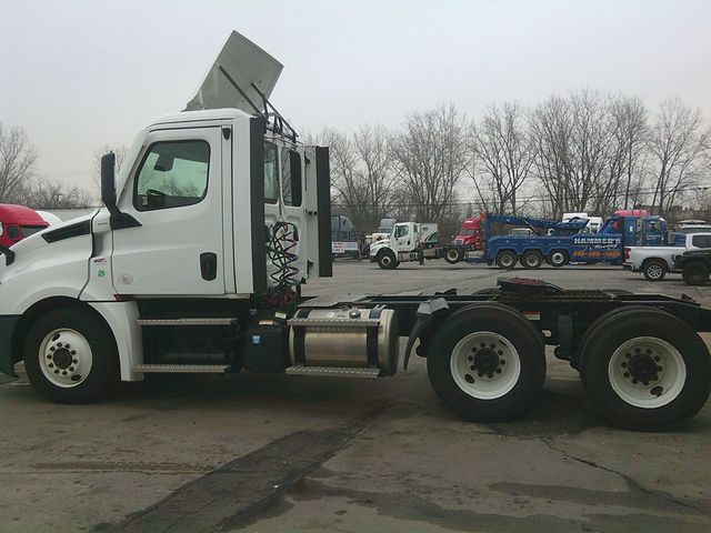 2020 Freightliner Cascadia