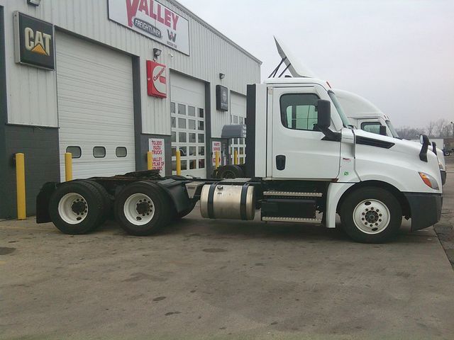 2020 Freightliner Cascadia