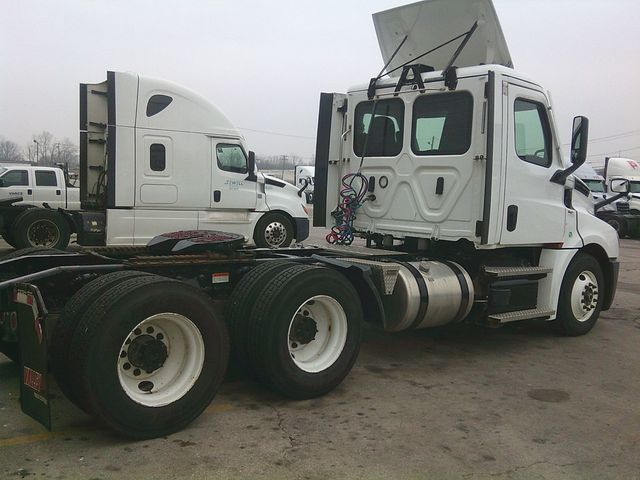 2020 Freightliner Cascadia