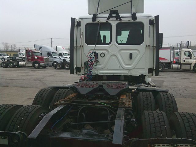 2020 Freightliner Cascadia