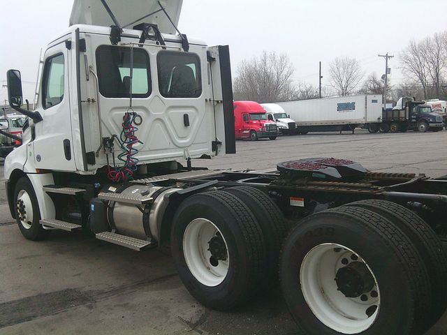 2020 Freightliner Cascadia