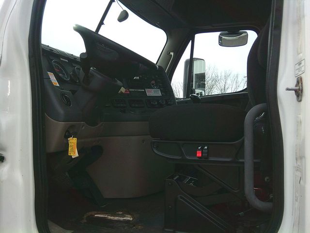 2014 Freightliner Cascadia