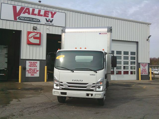 2025 Isuzu NPRGAS