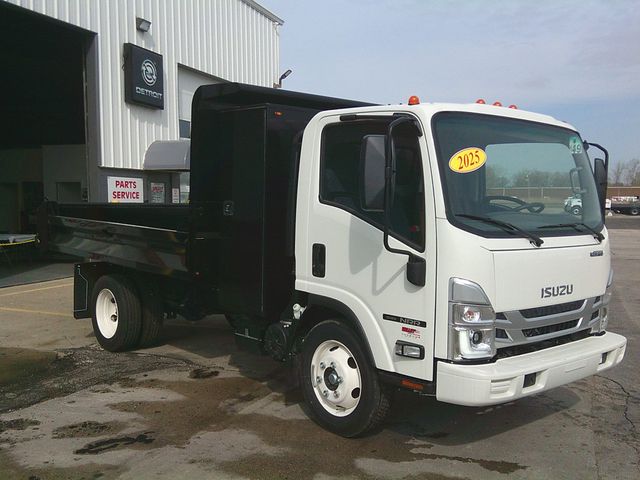 2025 Isuzu NPRGAS