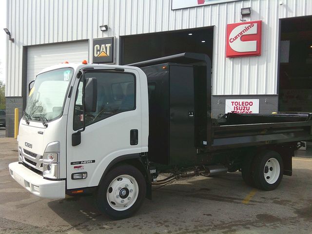 2025 Isuzu NPRGAS
