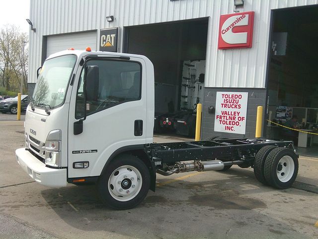 2024 Isuzu NPRGAS