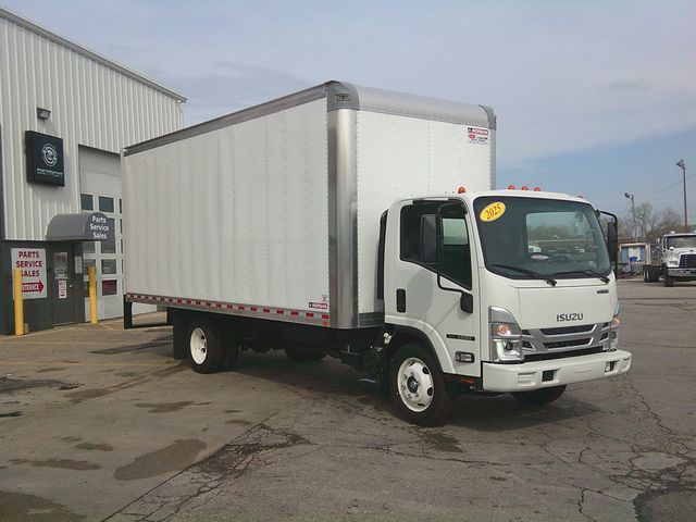 2025 Isuzu NPRGAS