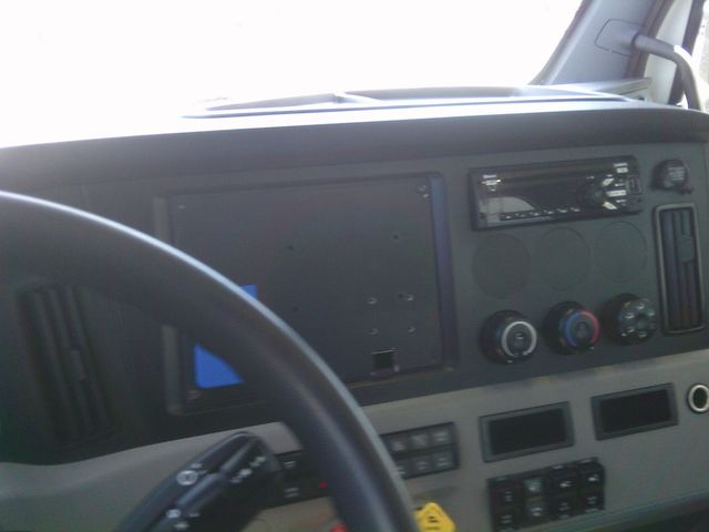 2020 Freightliner Cascadia-15