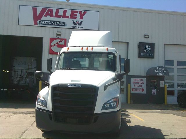 2020 Freightliner Cascadia