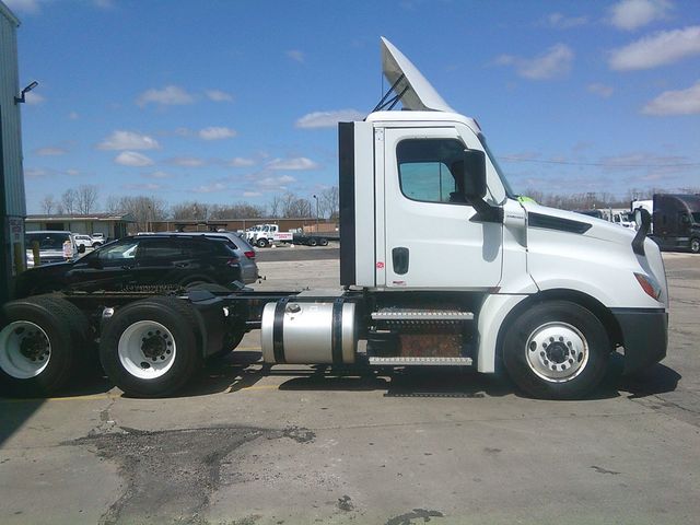 2020 Freightliner Cascadia