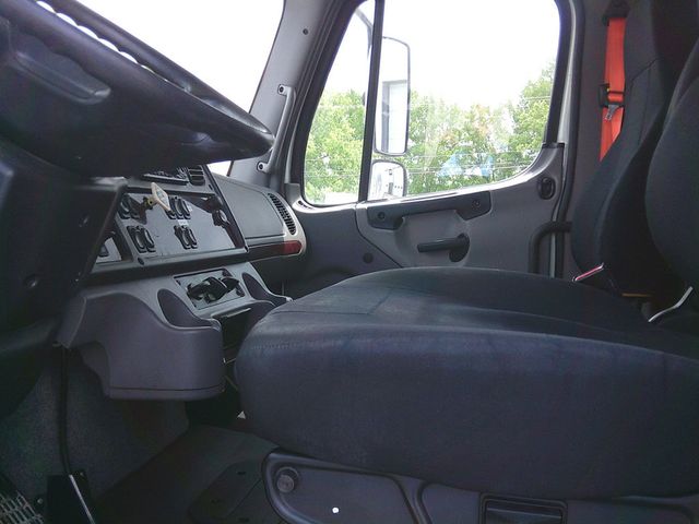 2019 Freightliner M2