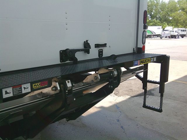 2025 Freightliner M-2 BOX
