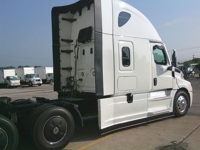 2026 Freightliner Cascadia
