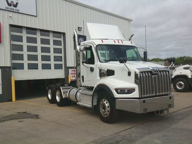 2023 Western Star 49X Picture 3 2023 Western Star 49X-3